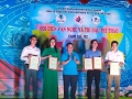 Giáo viên trường mầm non Kim Ngọc tham gia phong trào Văn nghệ - Thể thao do xã trưng tập